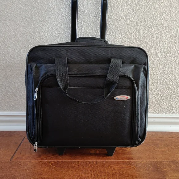 Carry on laptop luggage